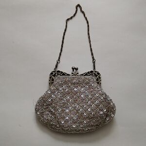 Elegant Silver Beaded Evening Bag